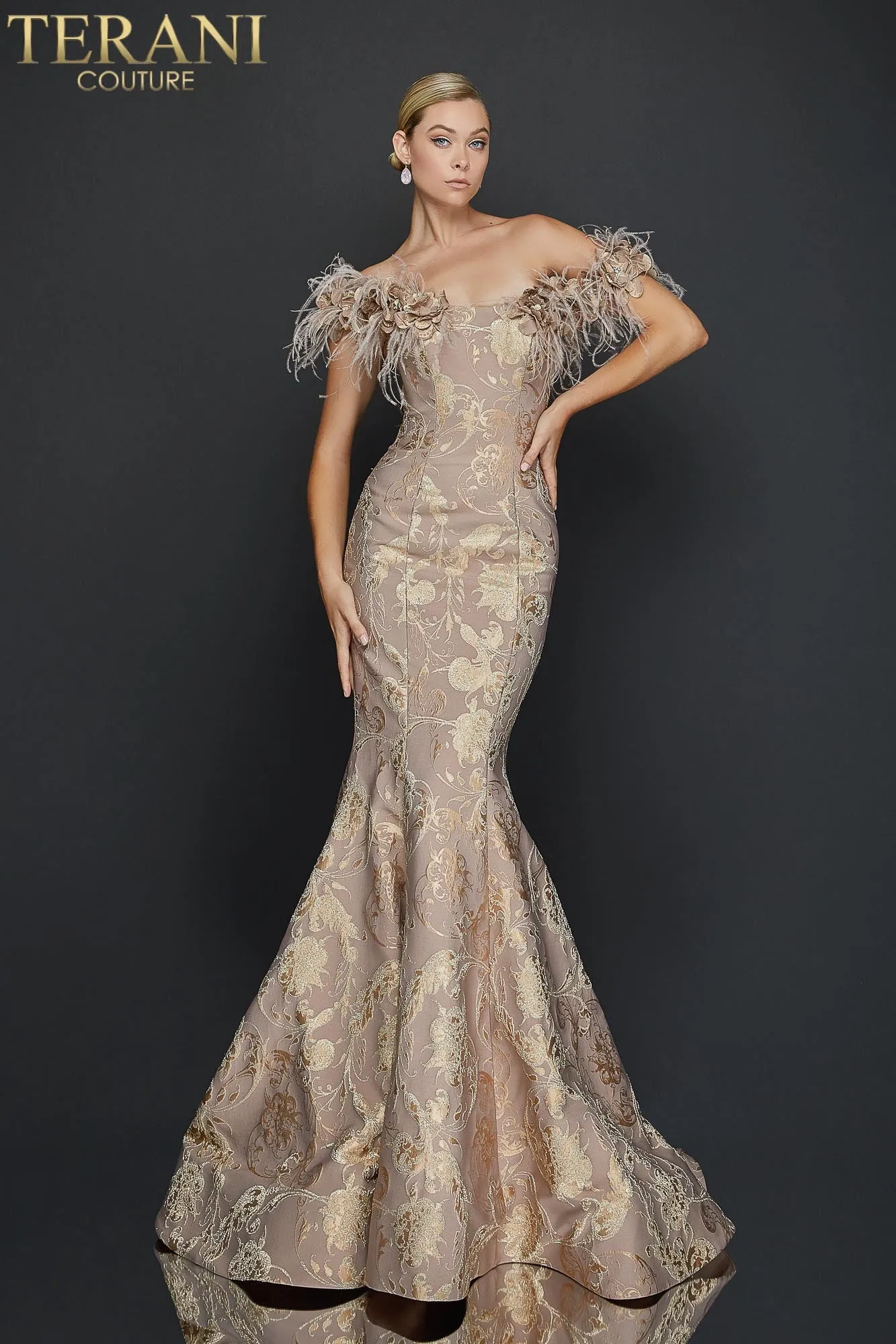 1921E0136 TERANI COUTURE