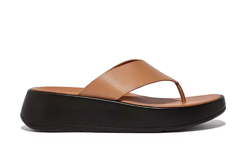 Fitflop - F-Mode Luxe Leather Flatform Toe-Post Sandals Latte Tan