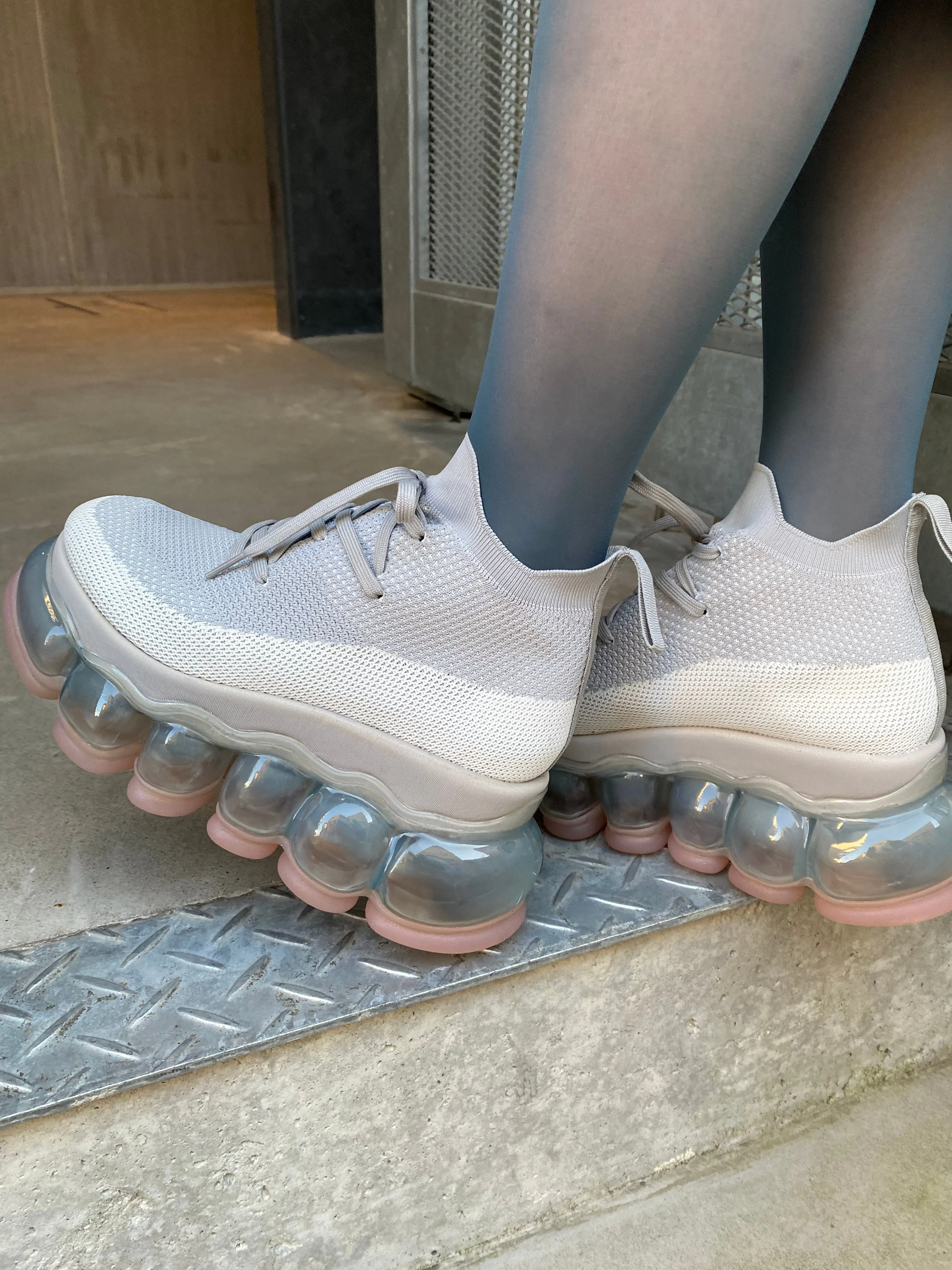 New "Jewelry" High Shoes / Pink Gray