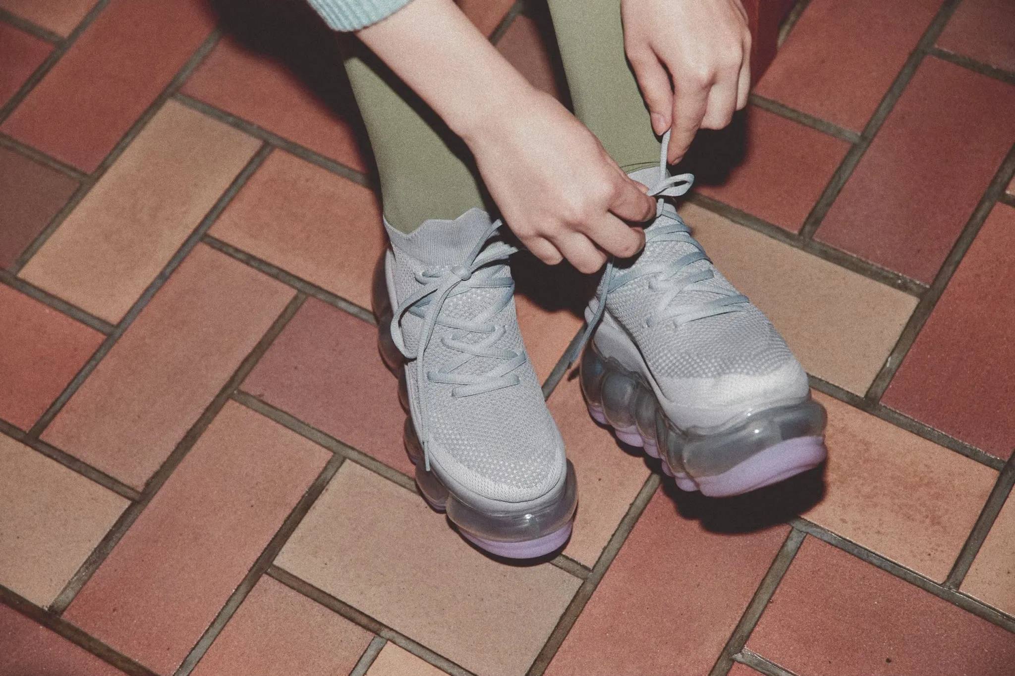 New "Jewelry" High Shoes / Pink Gray