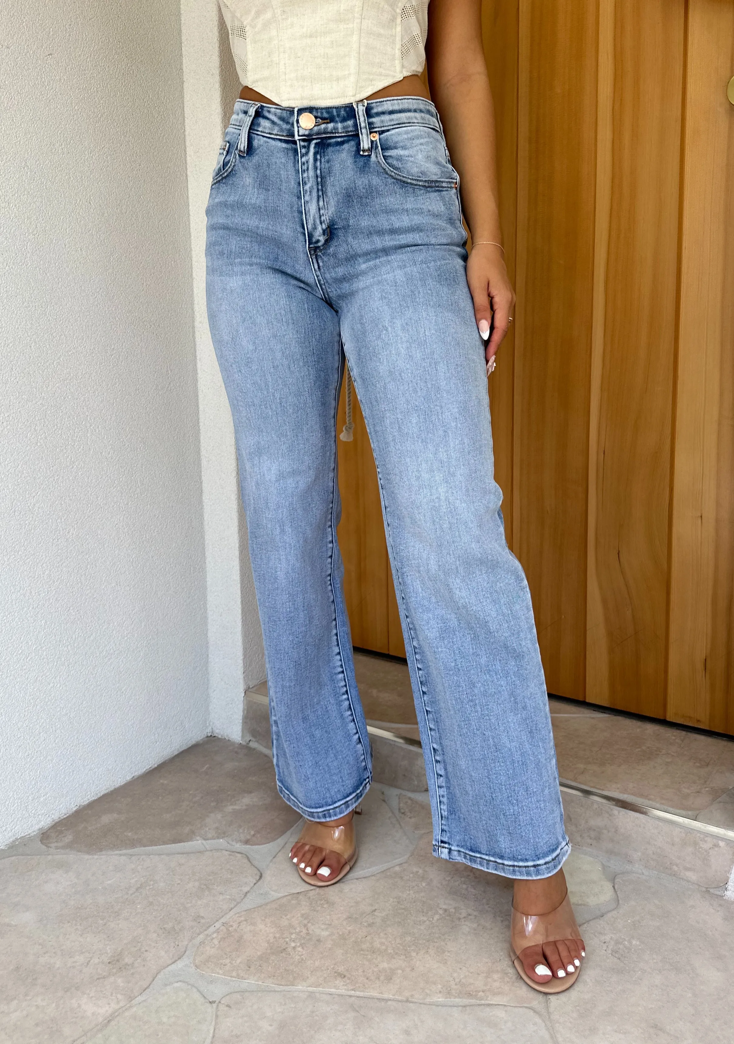 Nova Jeans