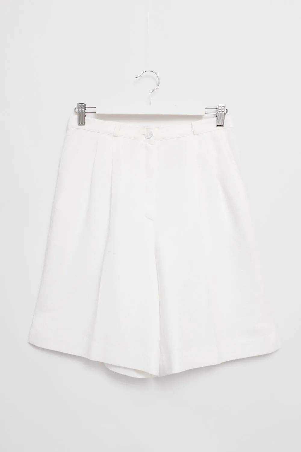 PLEATED WHITE CLASSY VINTAGE SHORTS