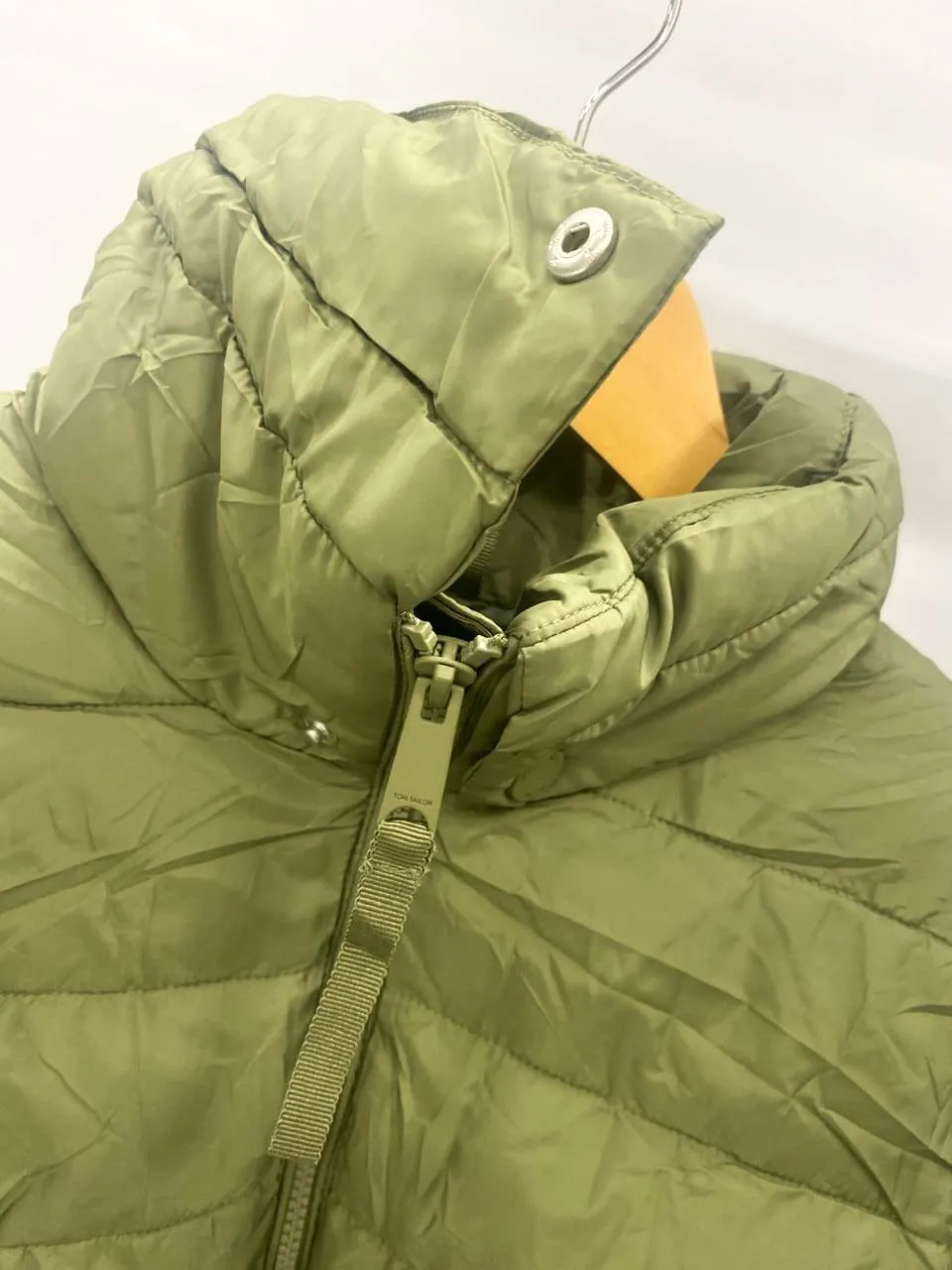 Queue khaki green collar puffer jacket