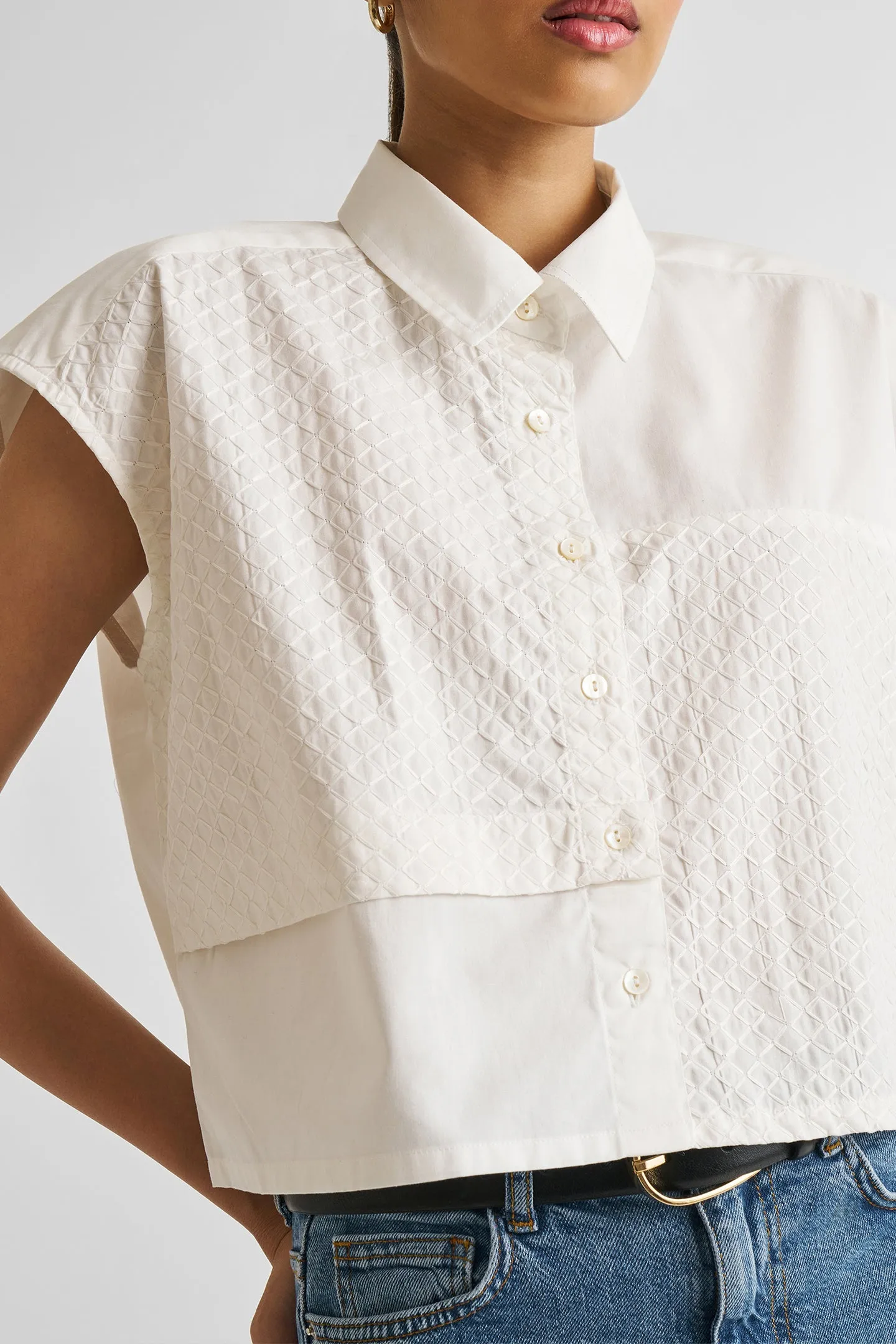 Reistor Embroidered Panel Crop Top in White