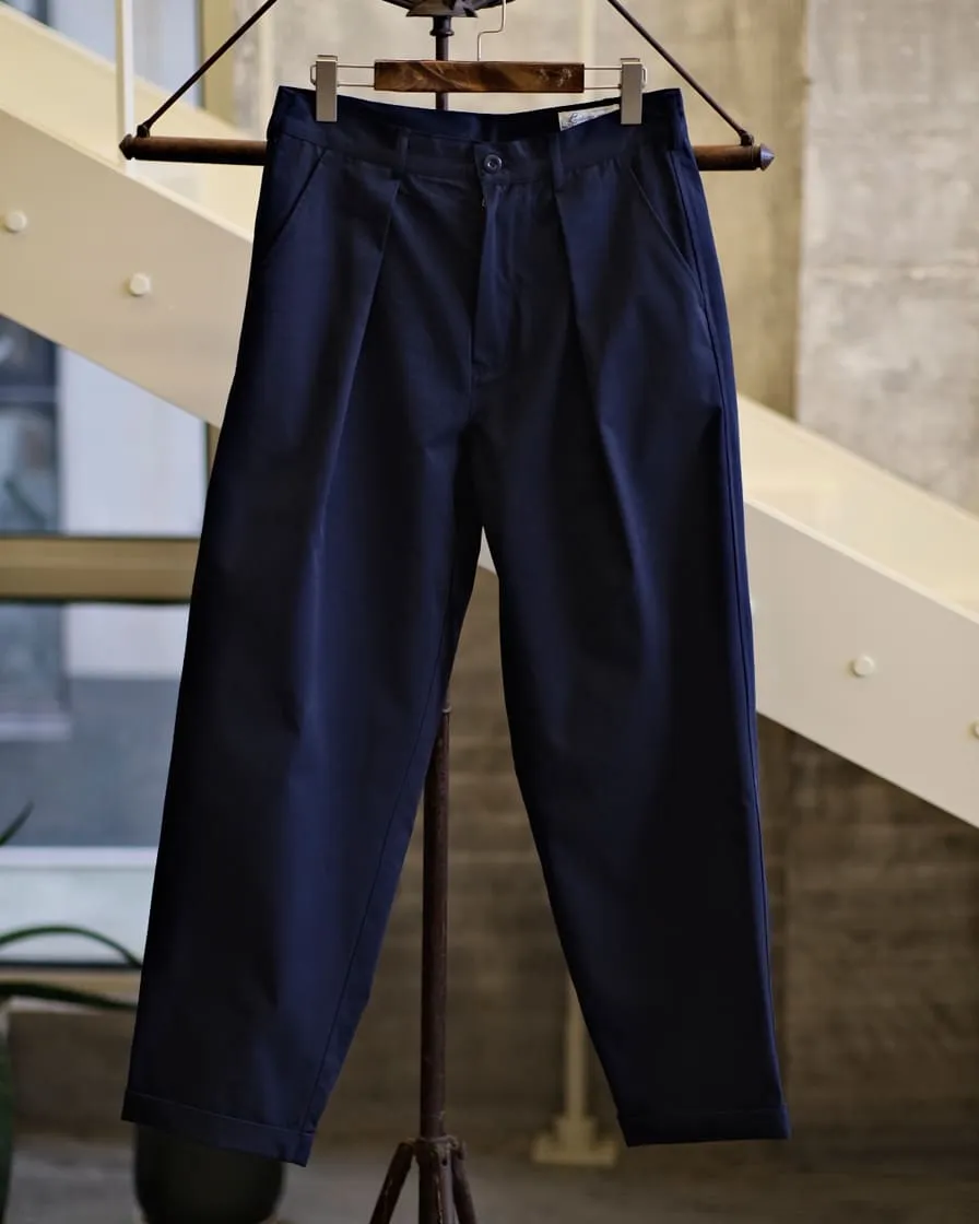 Single Pleated Chino Trousers