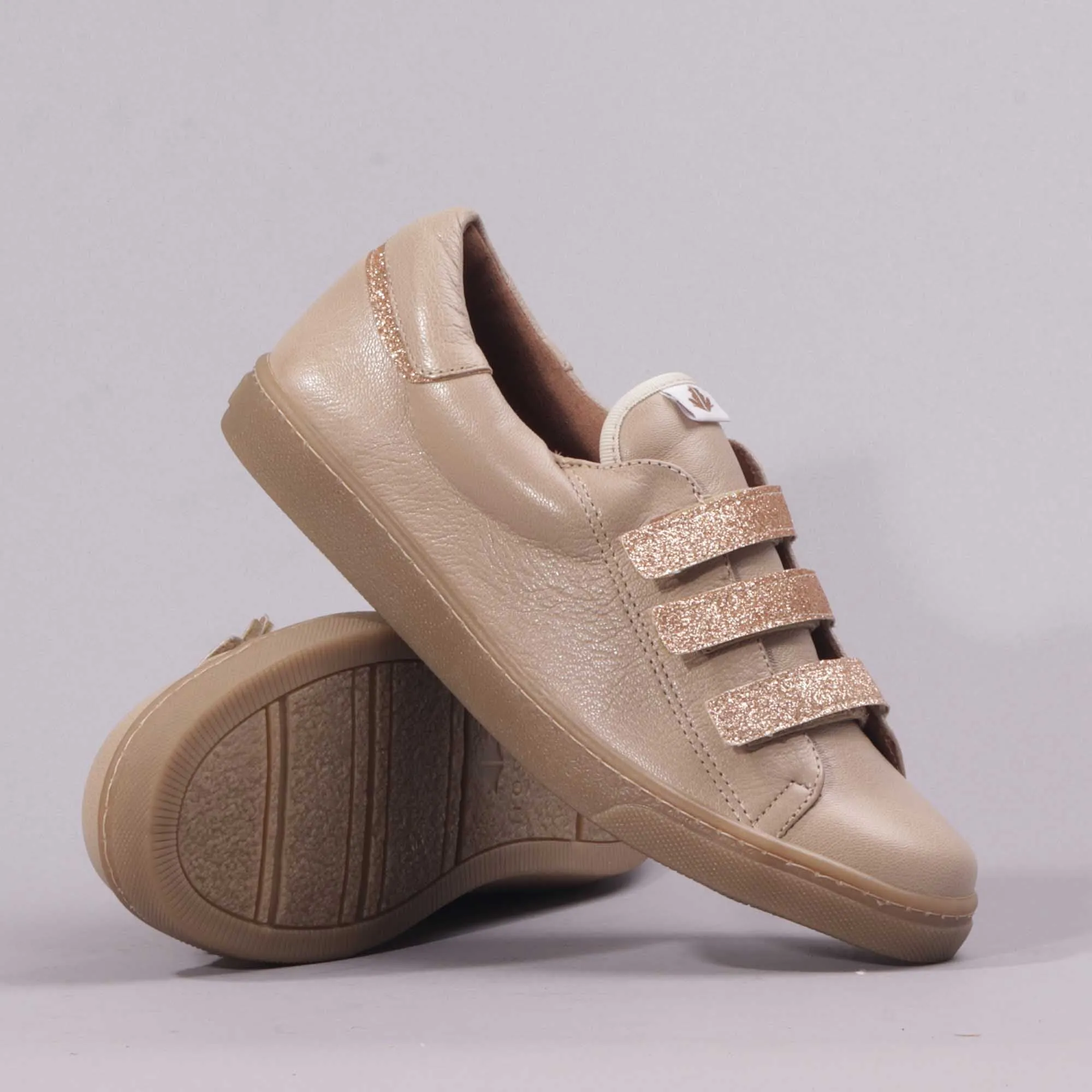 Sneaker with Removable Footbed in Ice -12383